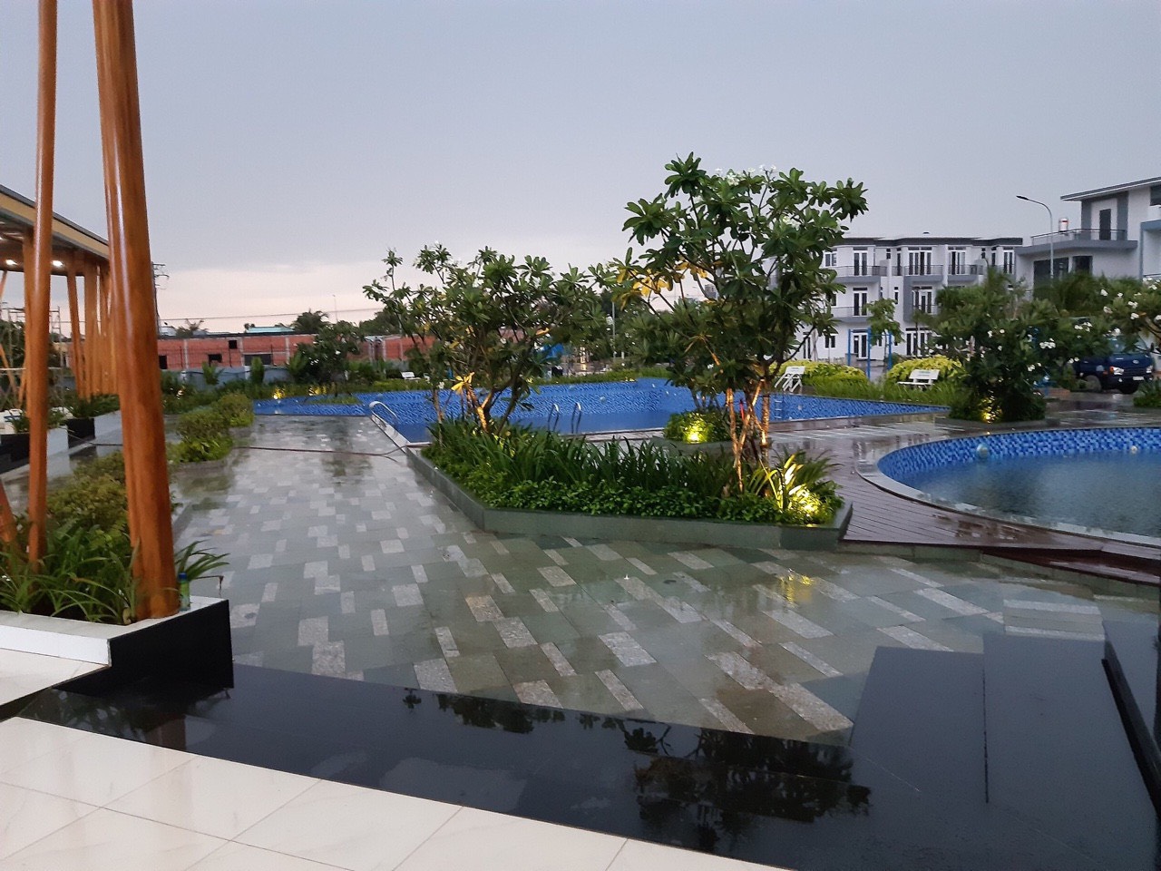 hồ bơi bella villa